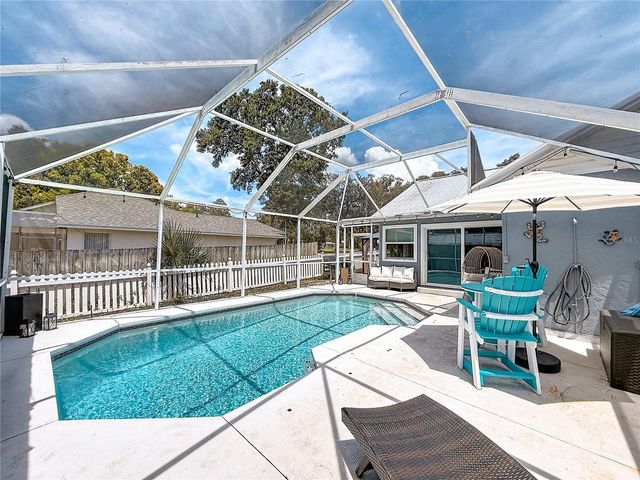 1050 FAHNSTOCK STREET, Eustis, FL 32726