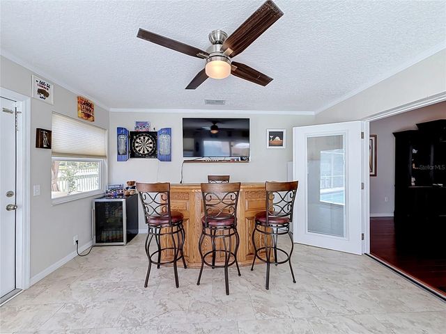 1050 FAHNSTOCK STREET, Eustis, FL 32726
