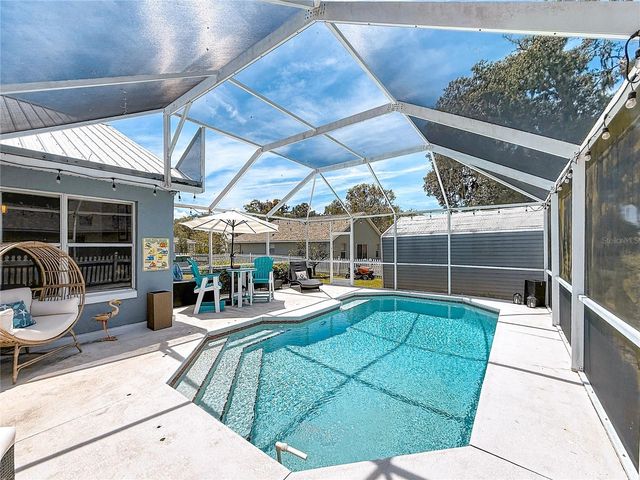 1050 FAHNSTOCK STREET, Eustis, FL 32726