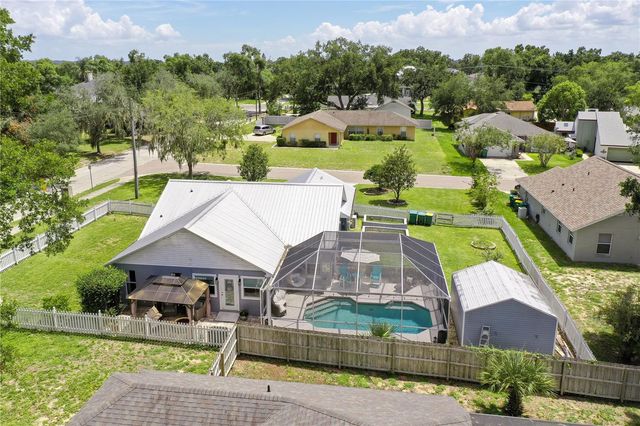 1050 FAHNSTOCK STREET, Eustis, FL 32726
