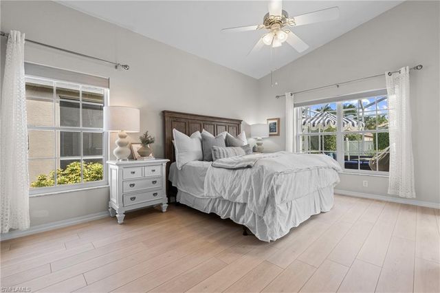 96 Glen Eagle CIR, Naples, FL 34104