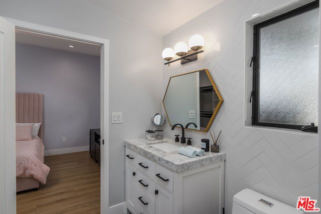 4821 Heaven Avenue, Los Angeles, CA 91364