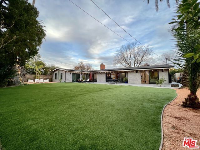 4821 Heaven Avenue, Los Angeles, CA 91364