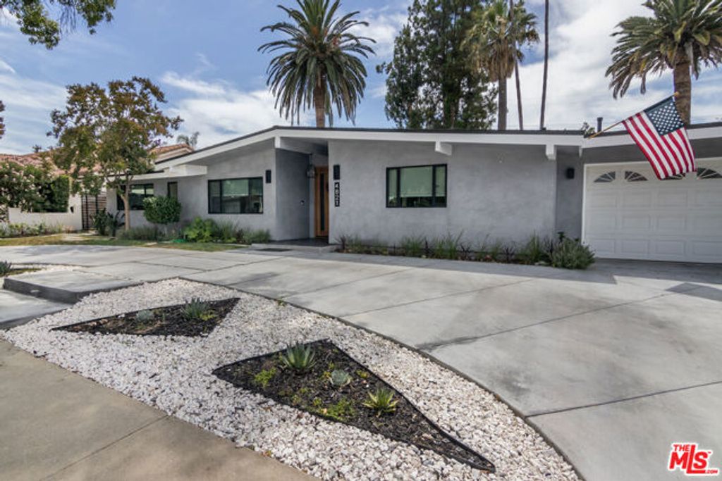 4821 Heaven Avenue, Los Angeles, CA 91364