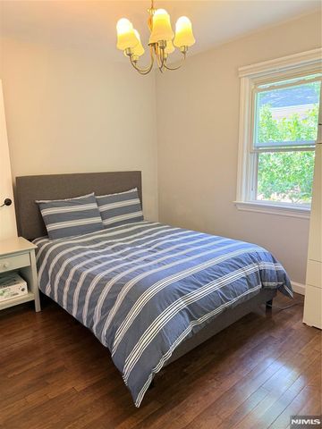 180 Orchard Street, Allendale, NJ 07401