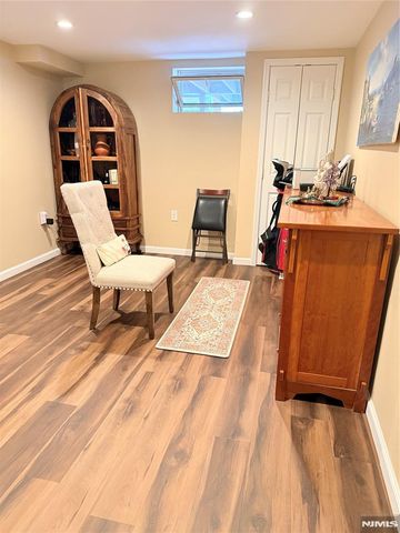 180 Orchard Street, Allendale, NJ 07401