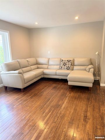 180 Orchard Street, Allendale, NJ 07401