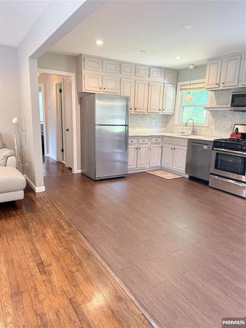 180 Orchard Street, Allendale, NJ 07401
