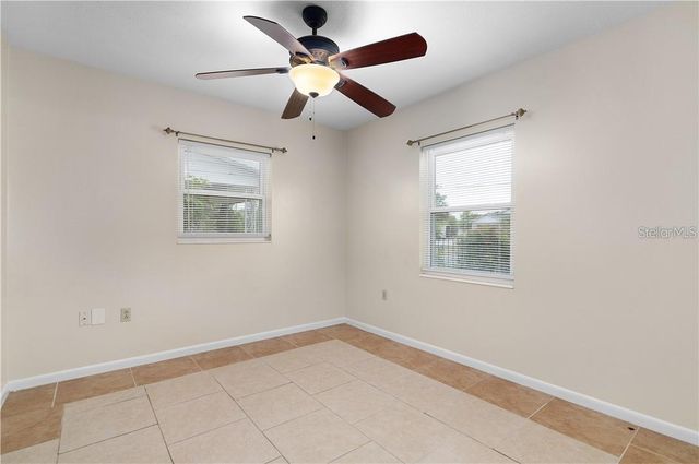 1003 DORA AVENUE, Tavares, FL 32778