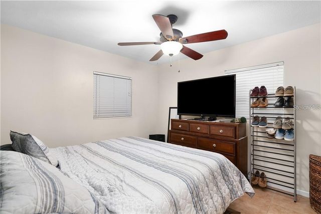 1003 DORA AVENUE, Tavares, FL 32778