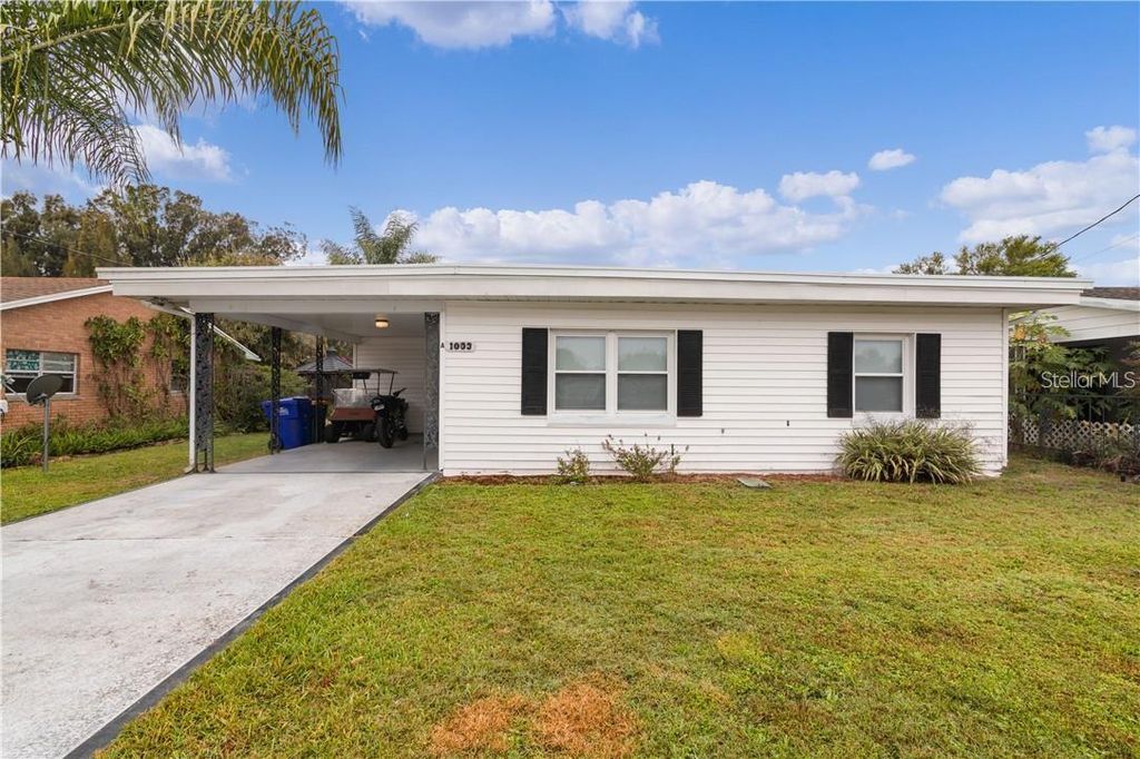 1003 DORA AVENUE, Tavares, FL 32778