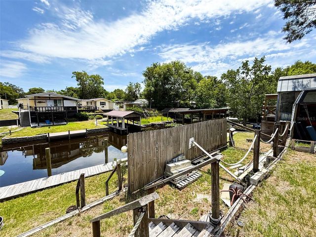 104 WATERWAY AVENUE, Satsuma, FL 32189