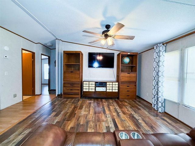104 WATERWAY AVENUE, Satsuma, FL 32189