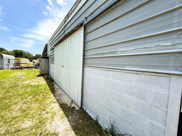 104 WATERWAY AVENUE, Satsuma, FL 32189