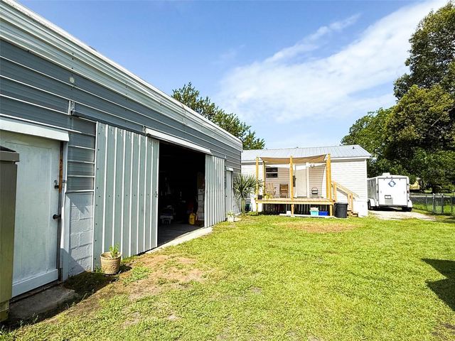104 WATERWAY AVENUE, Satsuma, FL 32189