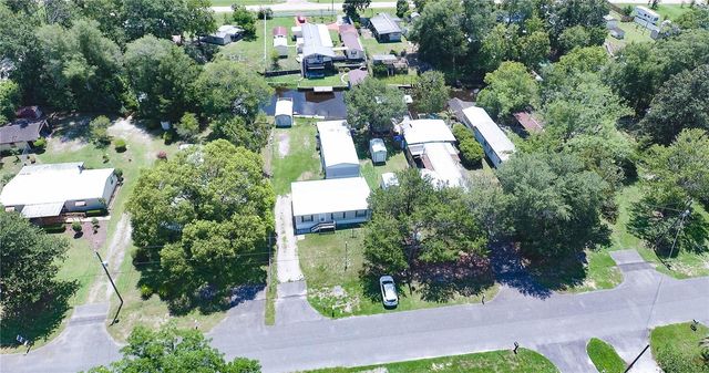 104 WATERWAY AVENUE, Satsuma, FL 32189