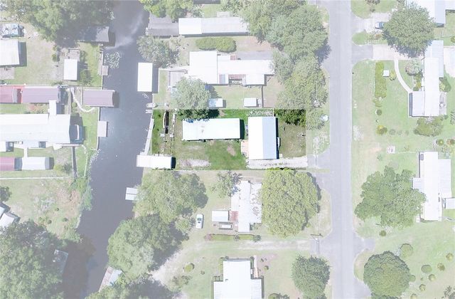 104 WATERWAY AVENUE, Satsuma, FL 32189