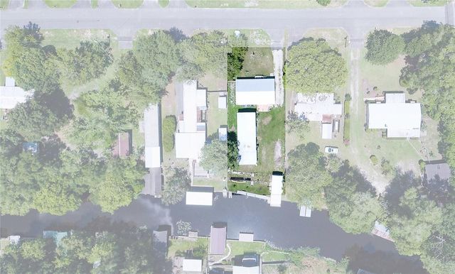 104 WATERWAY AVENUE, Satsuma, FL 32189
