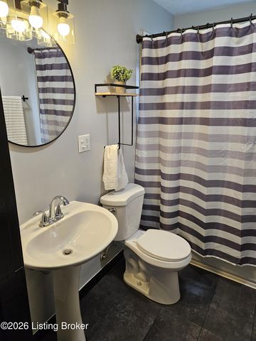 1105 Brookline Ave, Louisville, KY 40215