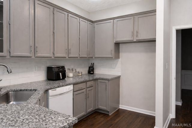 1537 WORTHING Road, Montgomery, AL 36117