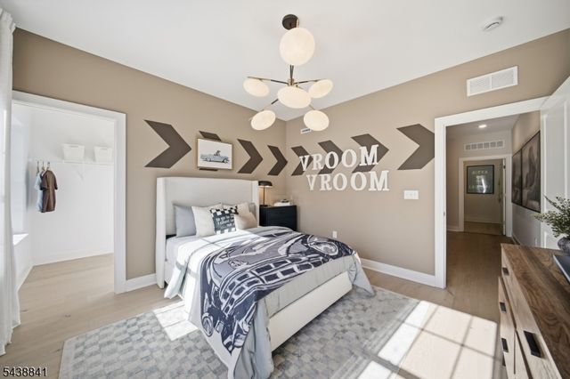 4 Pimlico Pl, Oakland Boro, NJ 07436