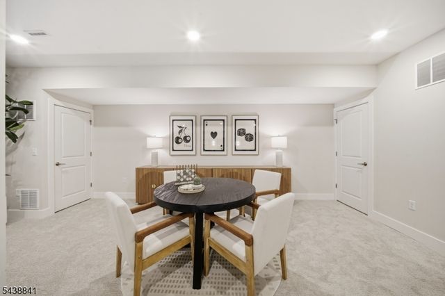4 Pimlico Pl, Oakland Boro, NJ 07436