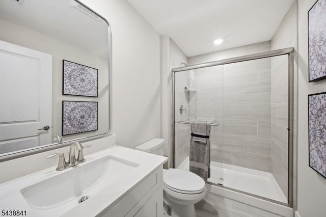 4 Pimlico Pl, Oakland Boro, NJ 07436