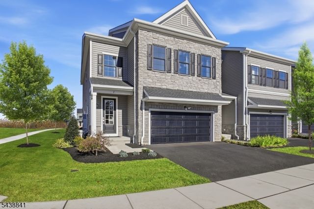 4 Pimlico Pl, Oakland Boro, NJ 07436