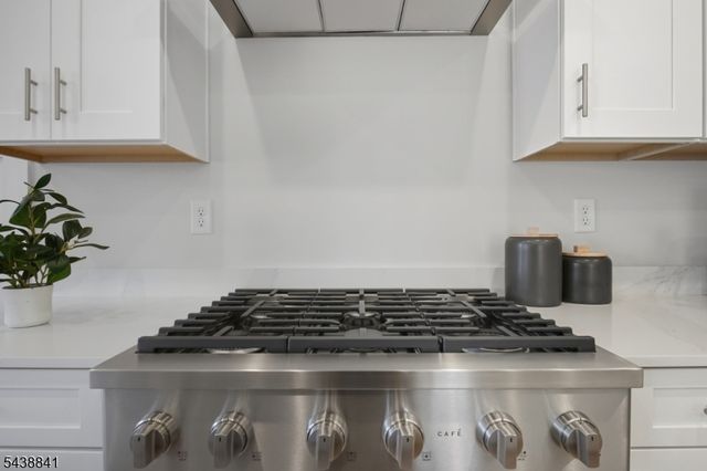 4 Pimlico Pl, Oakland Boro, NJ 07436