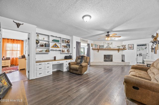 1361 Fountaintown Road, Beulaville, NC 28518