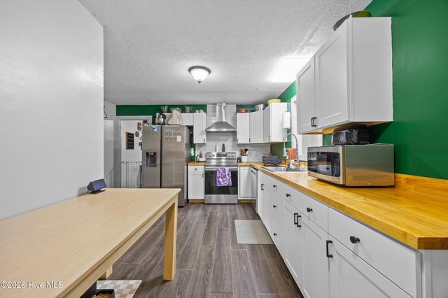 1361 Fountaintown Road, Beulaville, NC 28518