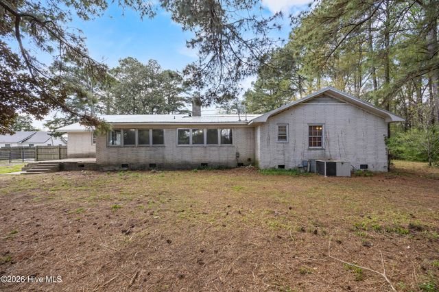 1361 Fountaintown Road, Beulaville, NC 28518