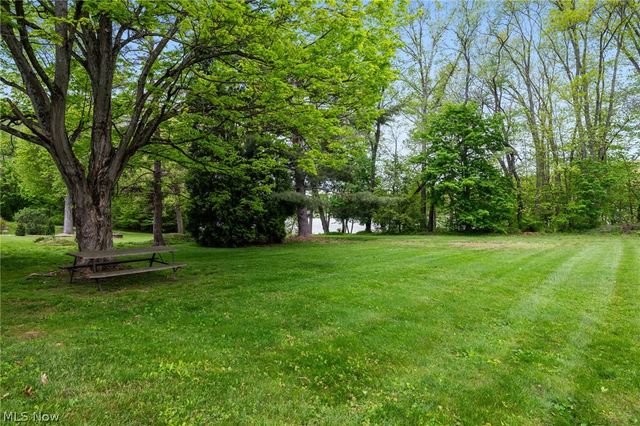 6109 Vale View Drive SW, Sherrodsville, OH 44675