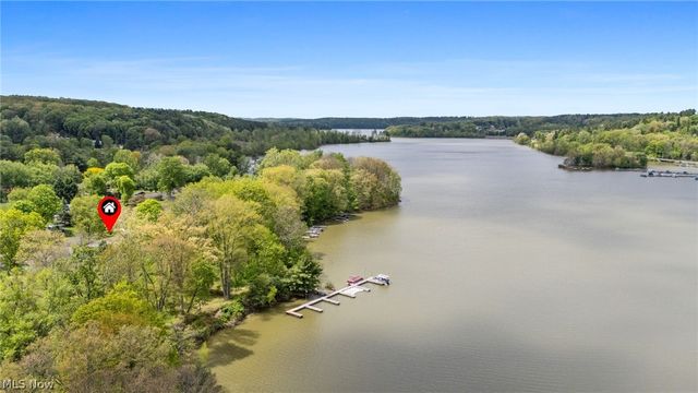 6109 Vale View Drive SW, Sherrodsville, OH 44675