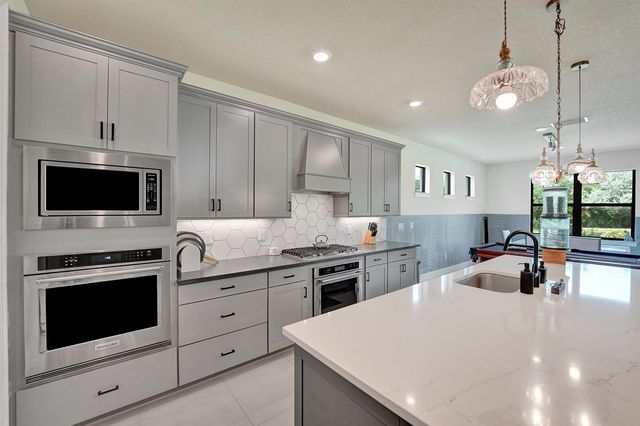 4519 SILVERWOOD Lane N, Oakland Park, FL 33309