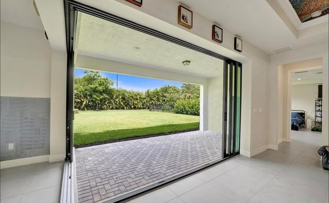 4519 SILVERWOOD Lane N, Oakland Park, FL 33309
