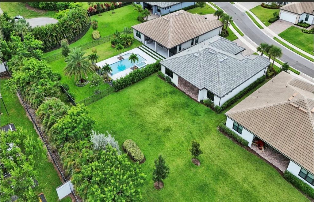 Image 30 of property listing at 4519 SILVERWOOD Lane N, Oakland Park, FL 33309