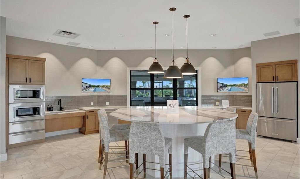 Image 34 of property listing at 4519 SILVERWOOD Lane N, Oakland Park, FL 33309