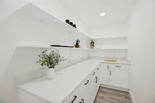6329 E Lovers Lane, Dallas, TX 75214