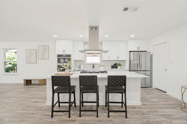 6329 E Lovers Lane, Dallas, TX 75214