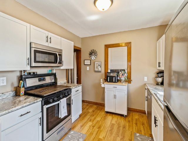 410 1st Street S, Newton, IA 50208