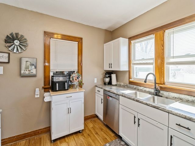 410 1st Street S, Newton, IA 50208