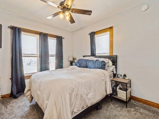 410 1st Street S, Newton, IA 50208