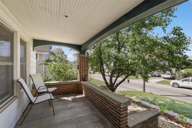 410 1st Street S, Newton, IA 50208