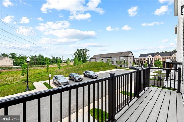 42086 PICASSO SQ, Brambleton, VA 20148