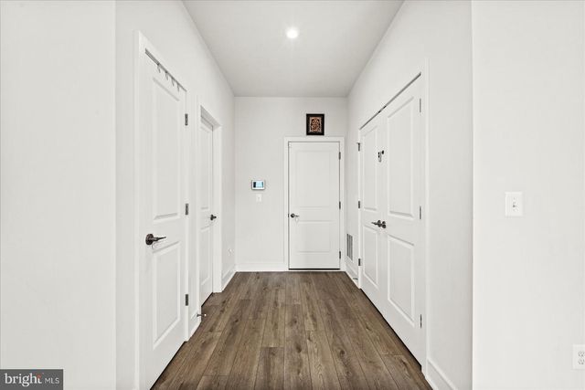 42086 PICASSO SQ, Brambleton, VA 20148