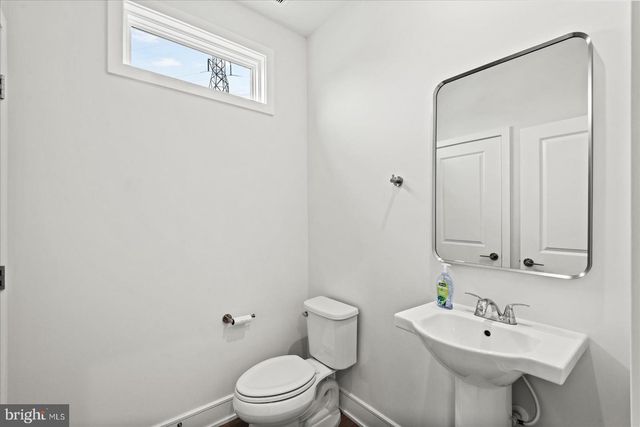 42086 PICASSO SQ, Brambleton, VA 20148