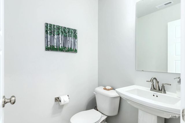 6039 W Mikonos St, Meridian, ID 83646