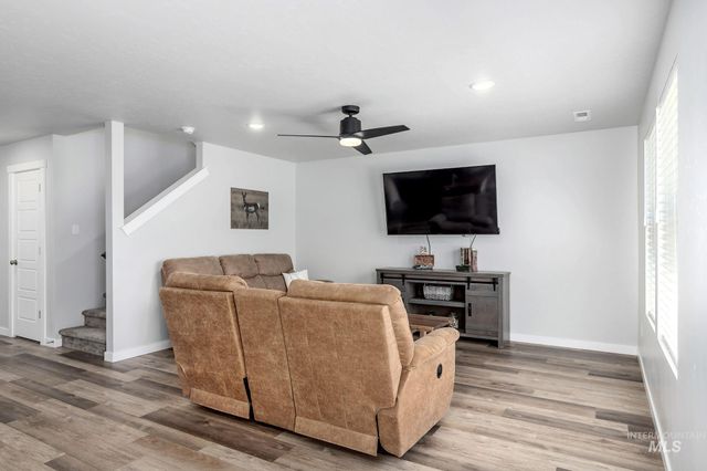 6039 W Mikonos St, Meridian, ID 83646