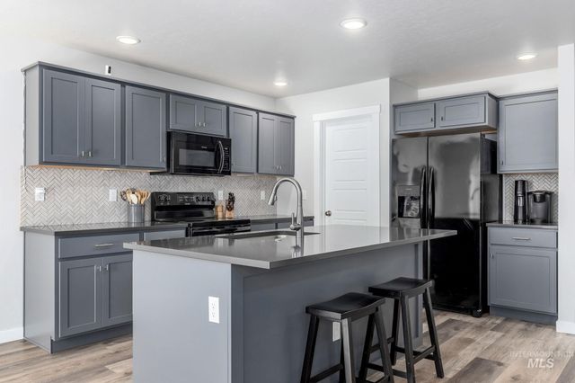 6039 W Mikonos St, Meridian, ID 83646